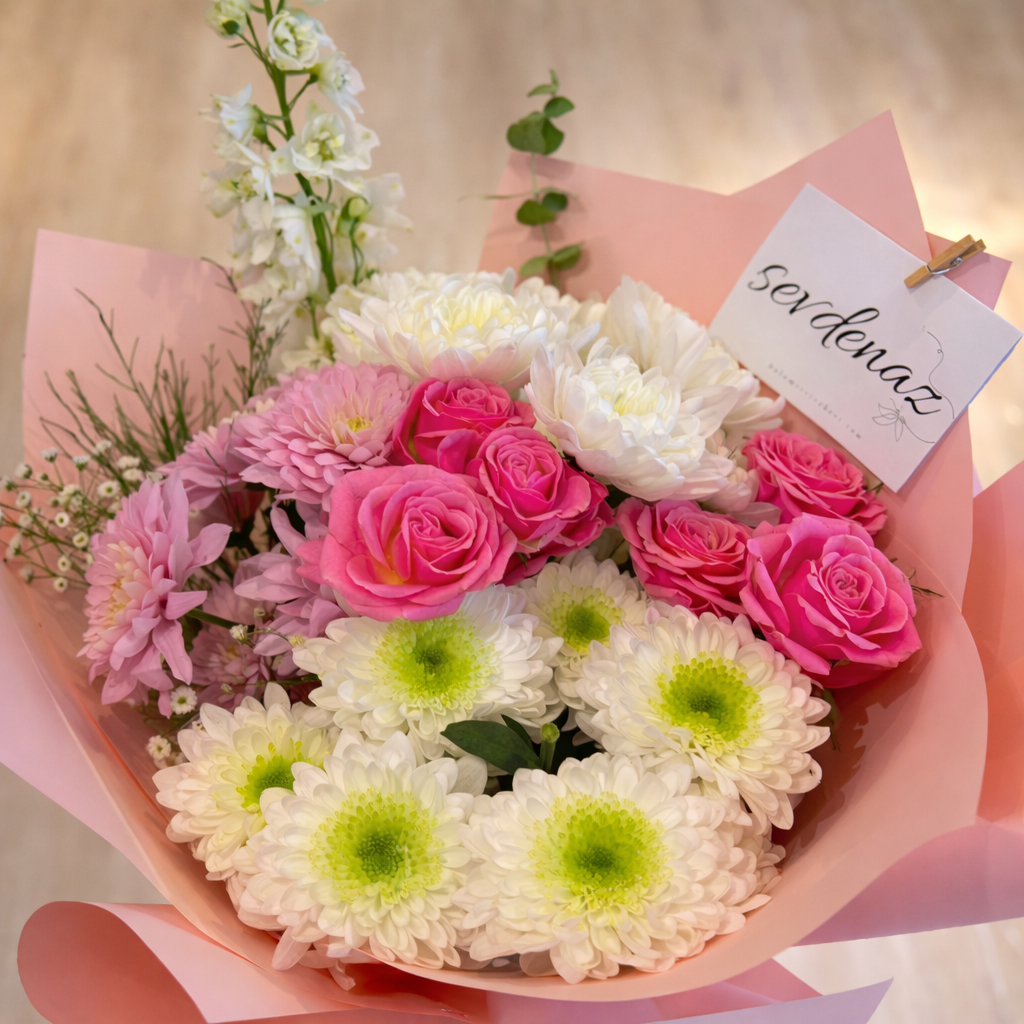 Baltica ve Pembe Gül Buketi