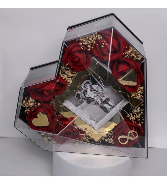 Kalp Tasarımlı Gül Detaylı Led Işıklı Çerçeve